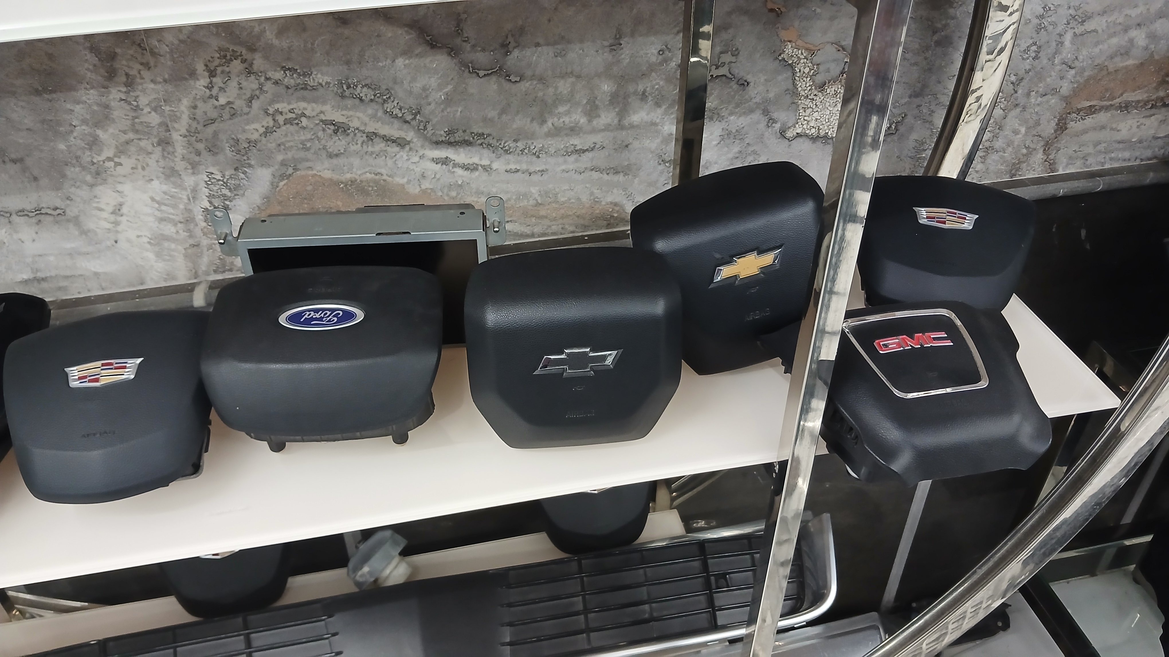 AIRBAGS  CADILLAC ESCALADE..GMC SIERRA..CHEVROLET SILVERADO..FORD F150