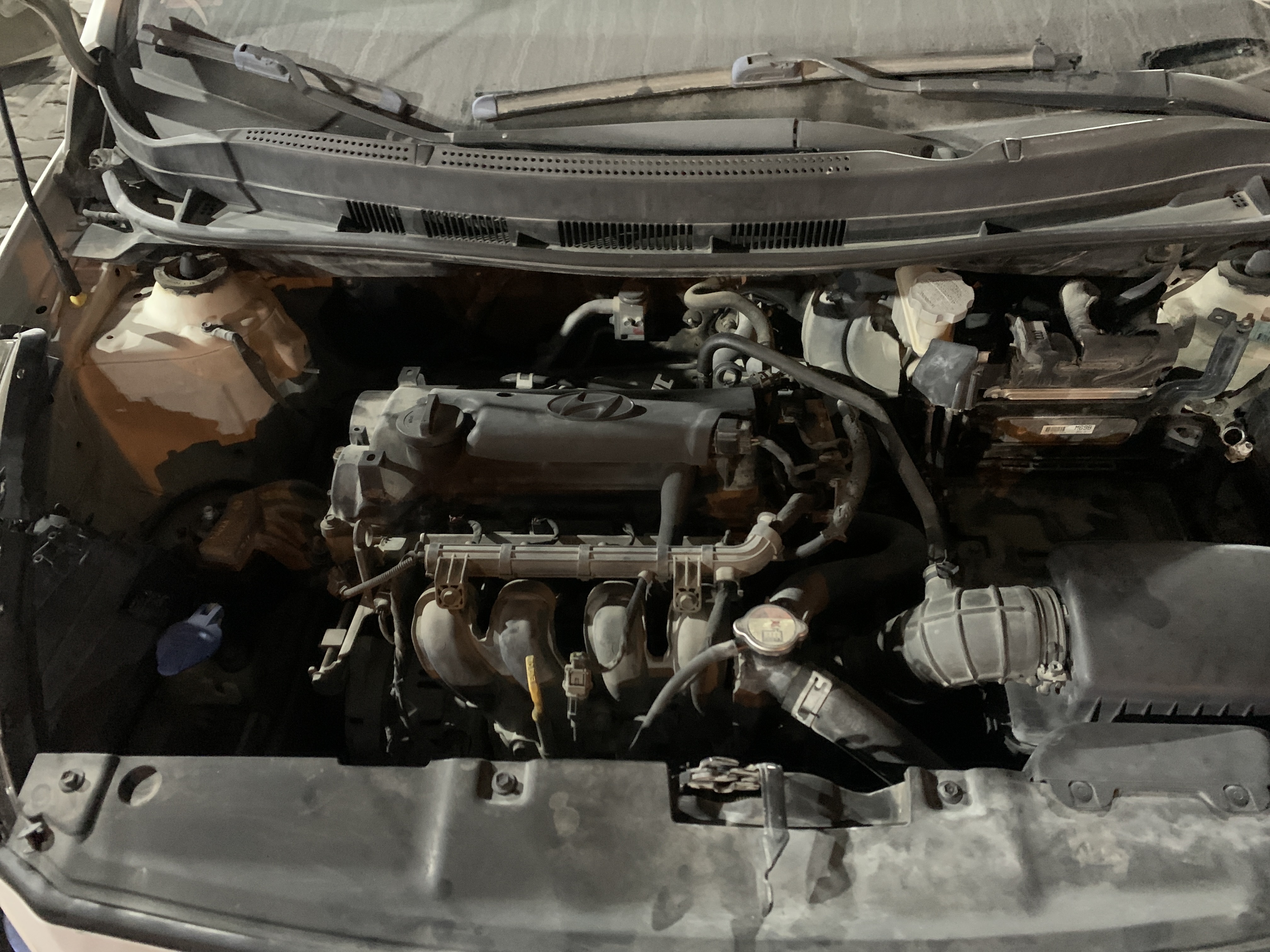 HYUNDAI ACCENT 2015 GCC USED SPARE PARTS