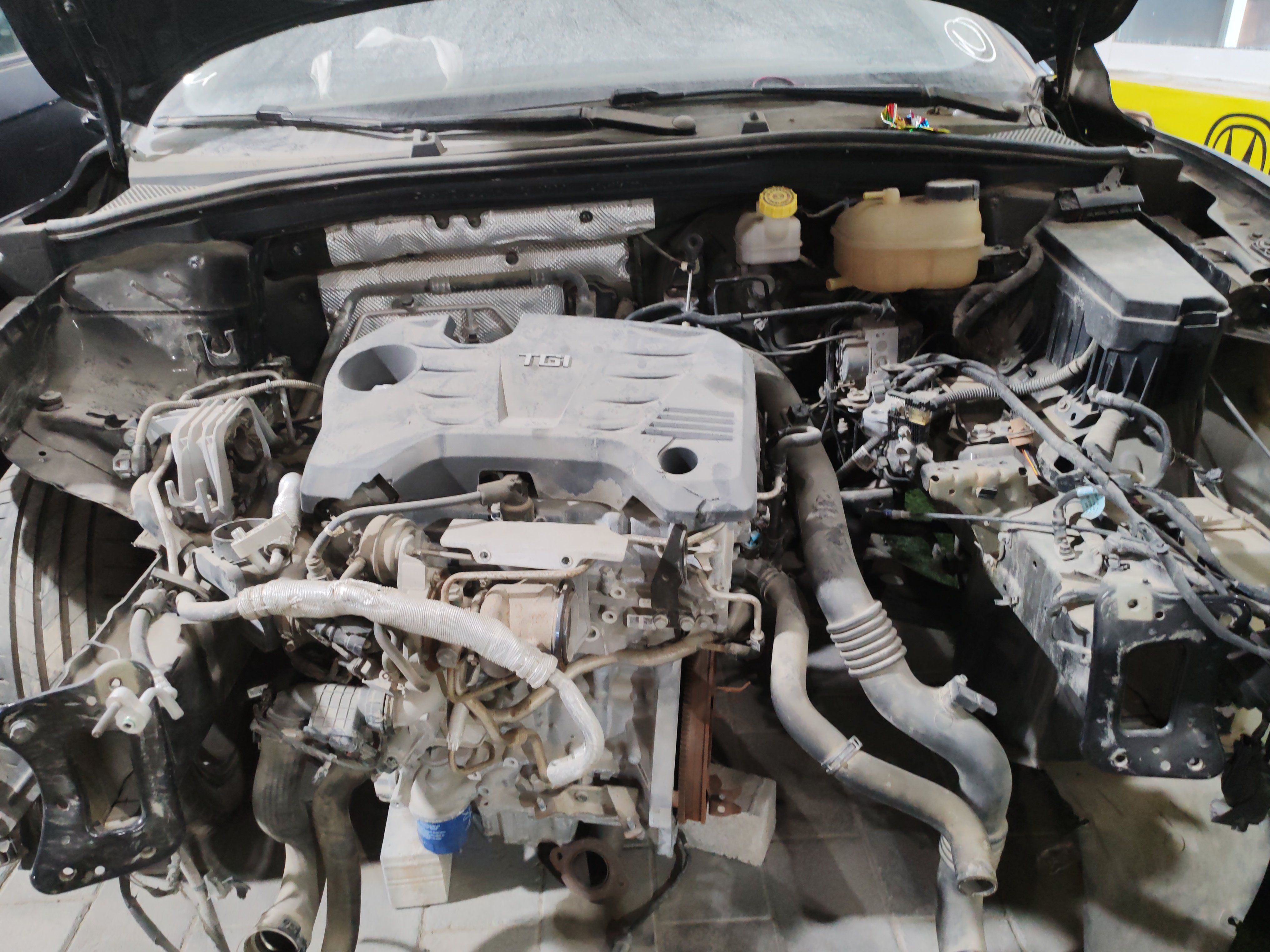 MG6 2022  USED SPARE PARTS