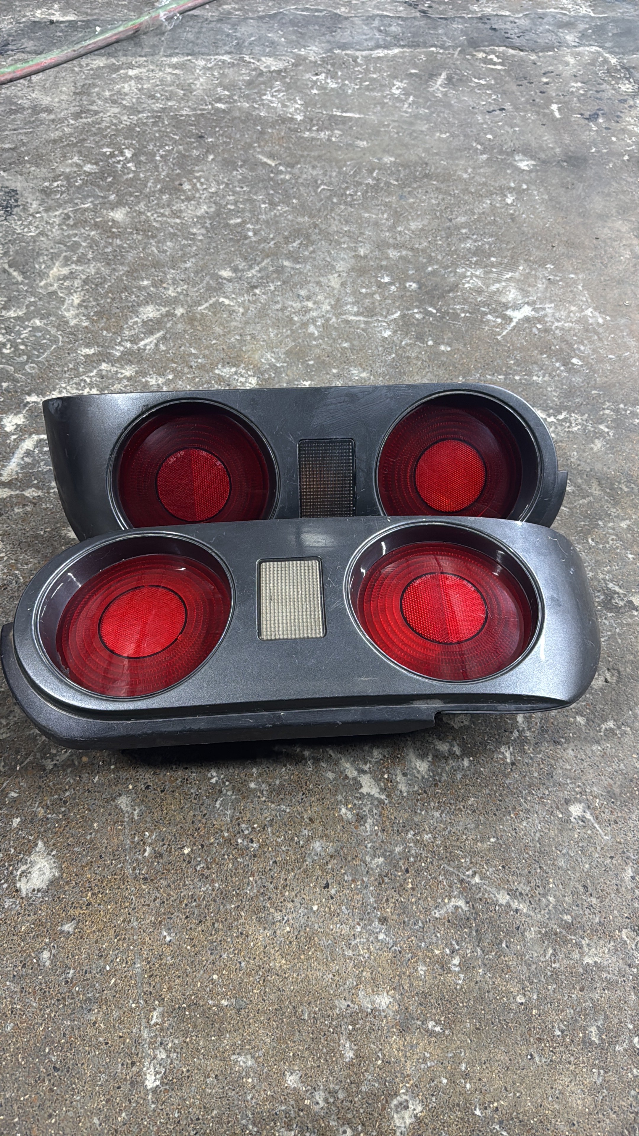 Gtr 32 tail lights rear