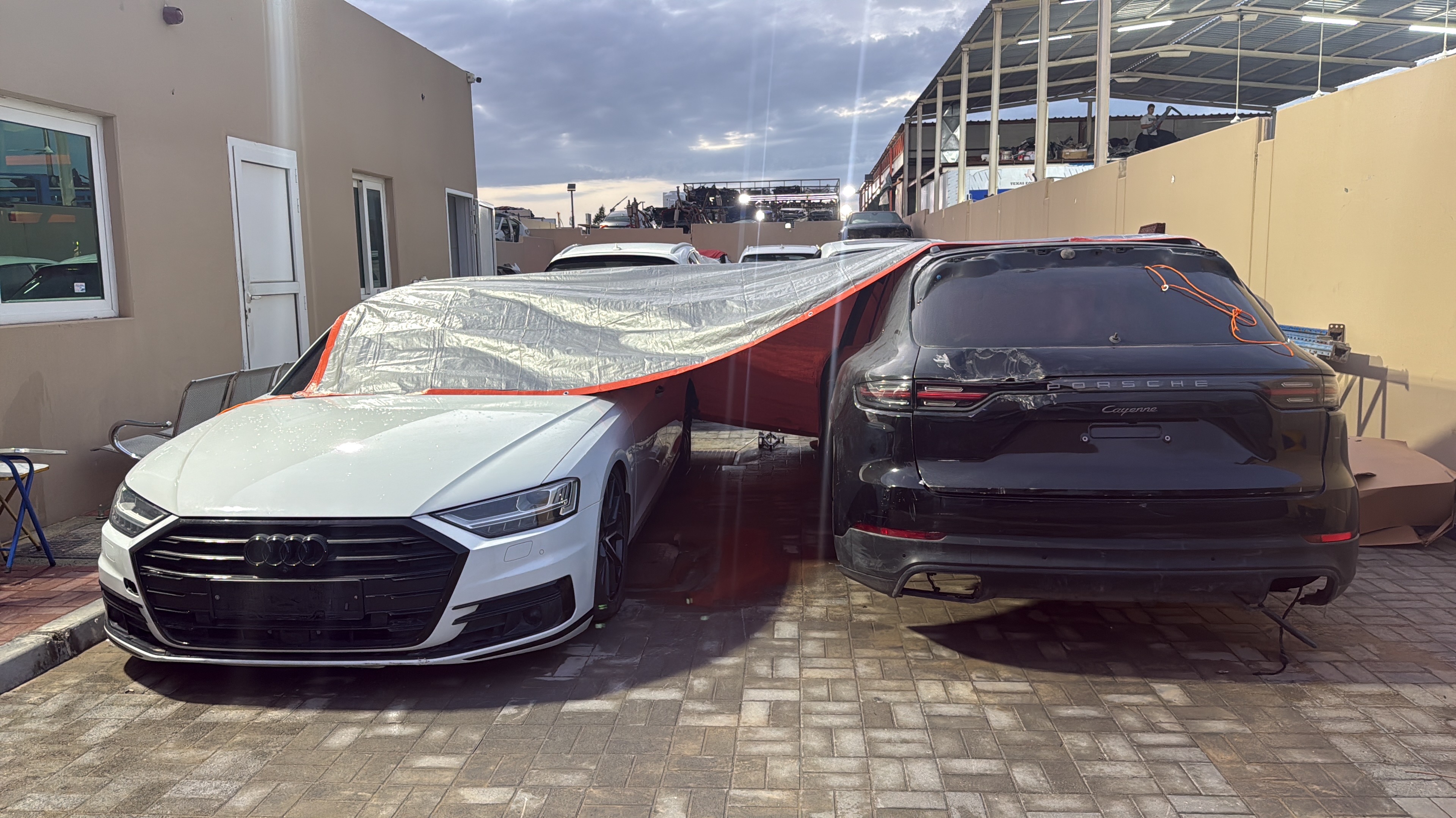 قطع اودي بورش بنتلي مازراتي فوكس واجن بي ام مرسيدس رانج روفر