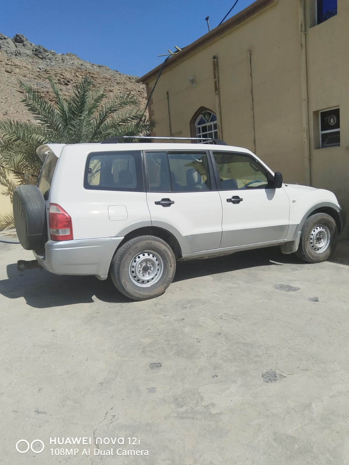 mitsubishi pajero