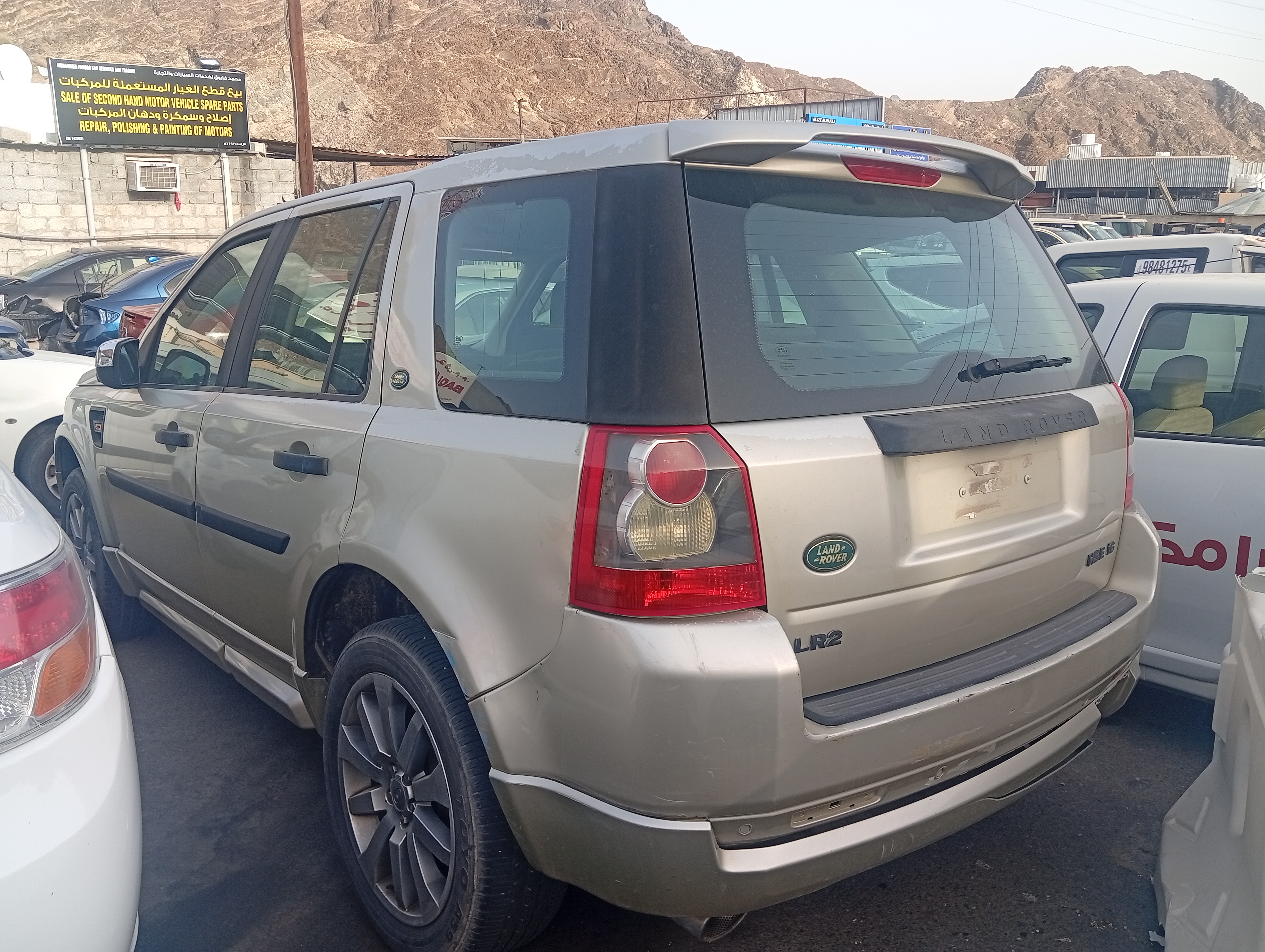 land rover LR2