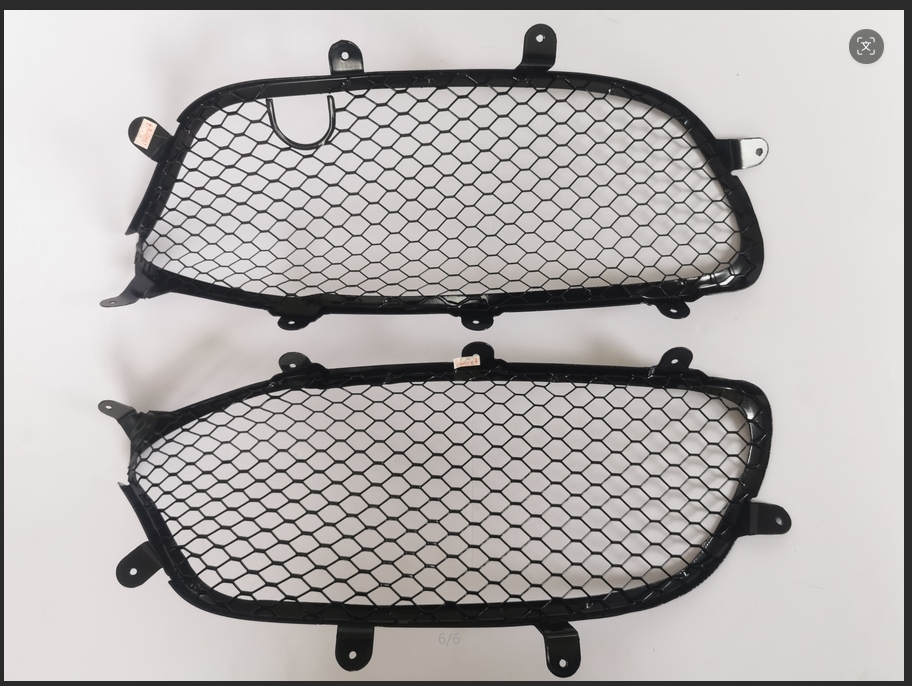 F8 Bumper grille 