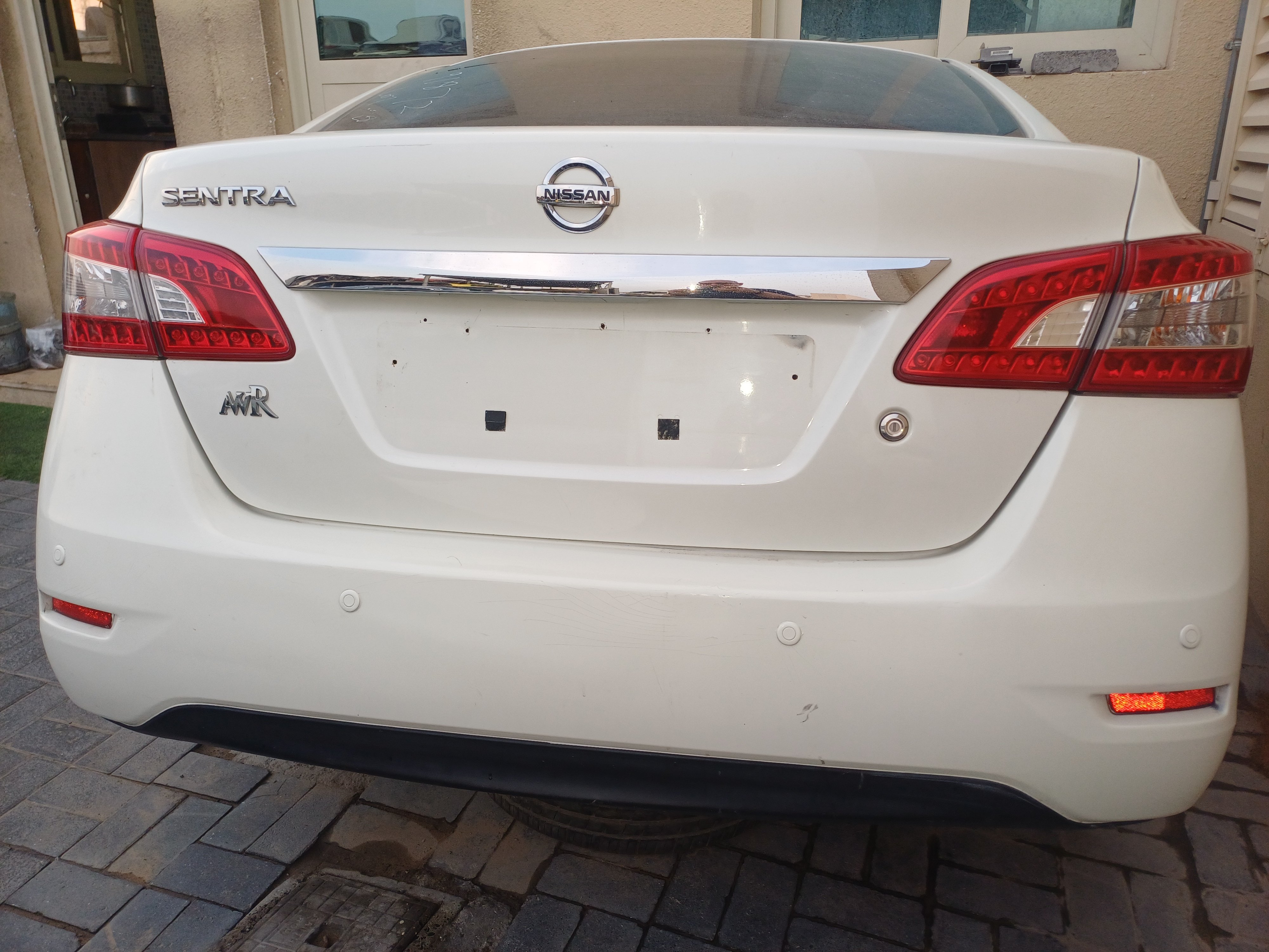 SENTRA MR 20190 REAR HALF CUT USED spare parts