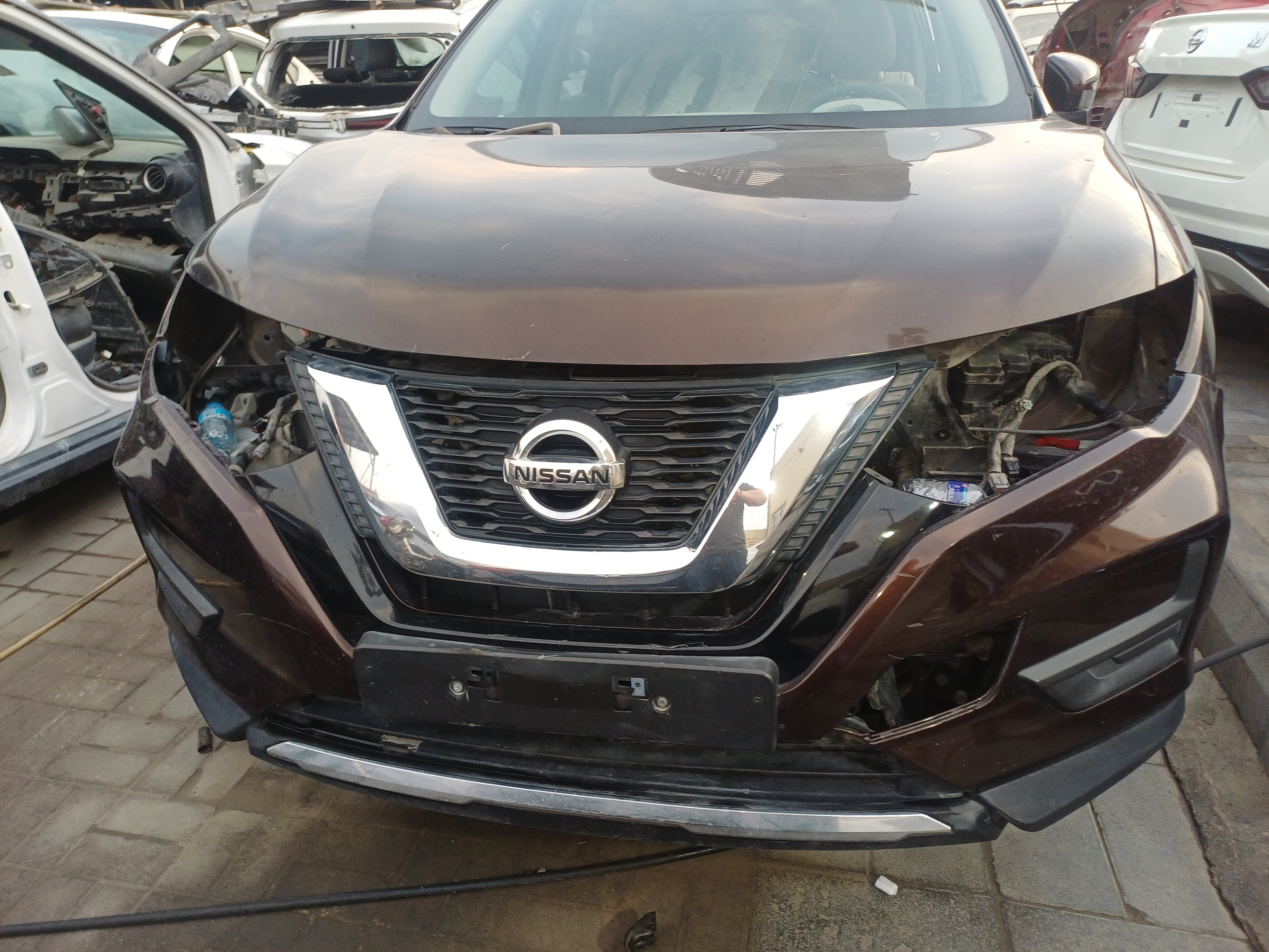 NISSAN  X TRAIL 2.5 2018/2019USED spare parts